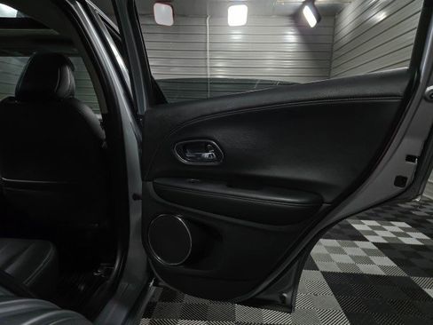 Used 2019 Honda HR-V Touring image 35