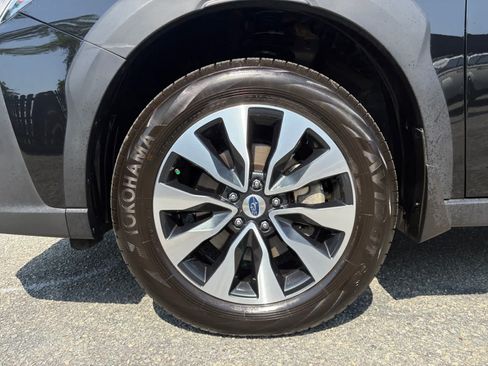 Certified 2025 Subaru Outback Limited AWD/4WD image 10