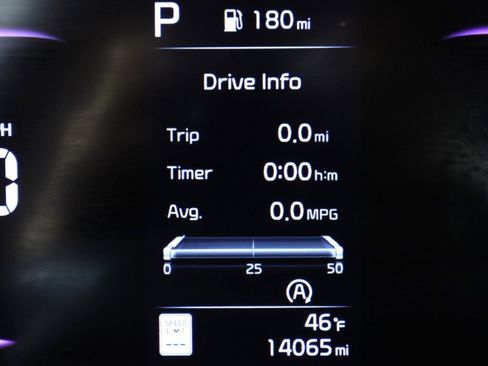 Used 2023 Kia Soul GT-Line w/ GT-Line Technology Package image 14