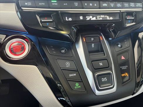 Used 2025 Honda Odyssey Touring image 17