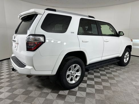 Used 2024 Toyota 4Runner SR5 Premium image 8