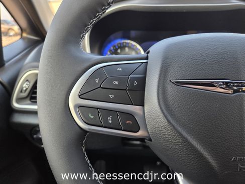 New 2026 Chrysler Voyager LX image 34