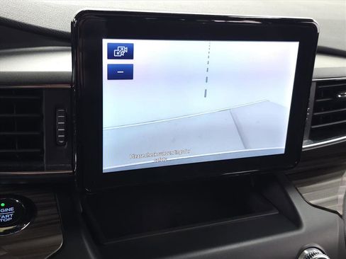 Used 2020 Ford Explorer Limited w/ Class III Trailer Tow Package image 28