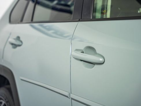 Certified 2022 Toyota RAV4 XLE Premium image 18