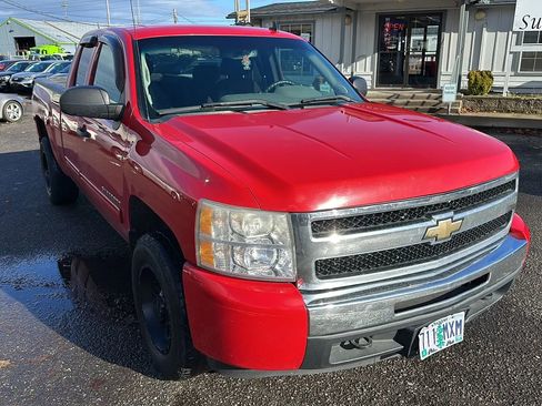 Used 2010 Chevrolet Silverado 1500 LS image 1