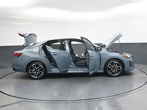 Certified 2025 Nissan Sentra SR w/ SR Premium Package image 46