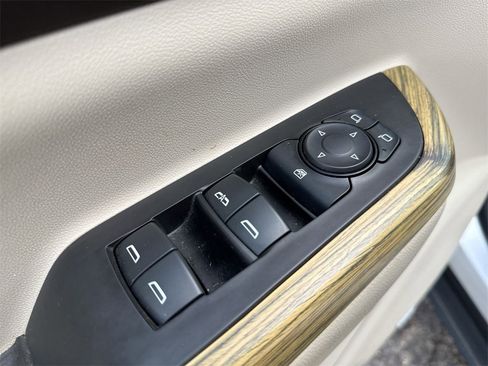 Used 2019 GMC Acadia Denali w/ Technology Package image 13