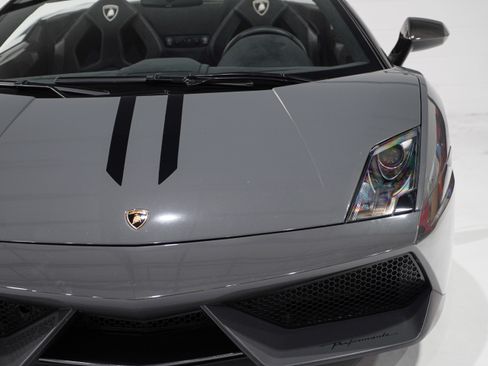 Used 2012 Lamborghini Gallardo LP 570-4 Performante AWD/4WD image 27