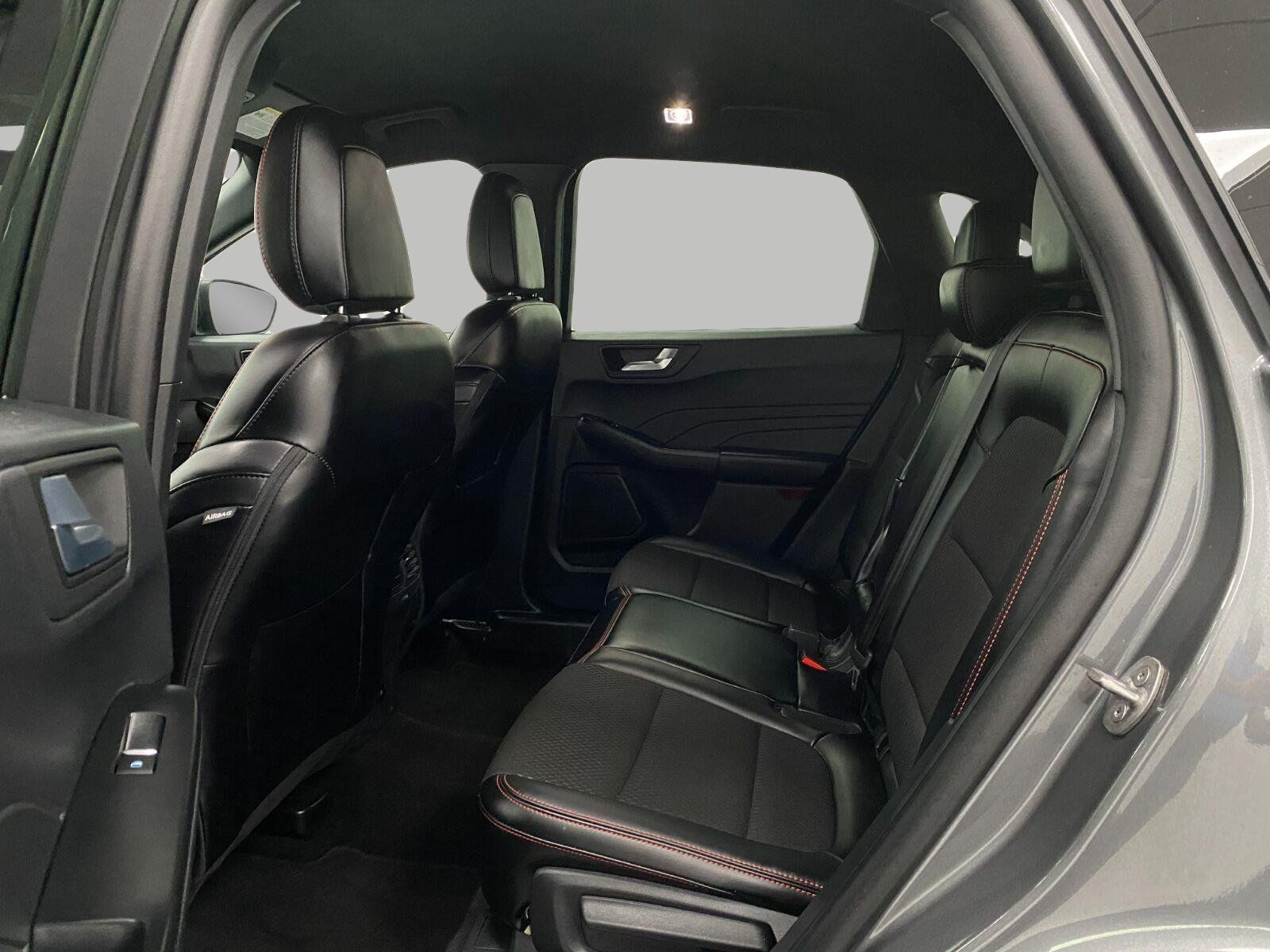 Used 2025 Ford Escape ST-Line AWD/4WD image 27