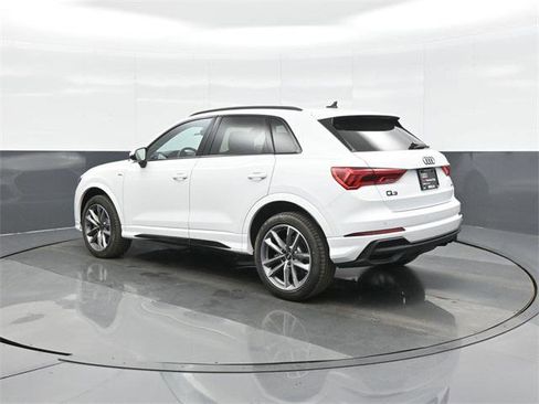New 2025 Audi Q3 2.0T Premium image 5
