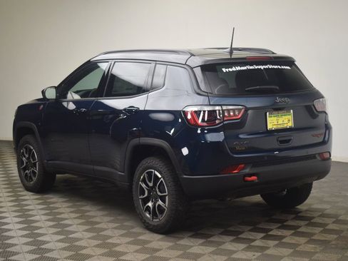 New 2026 Jeep Compass Trailhawk AWD/4WD image 10