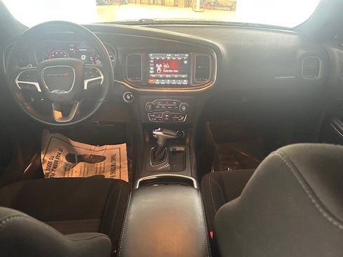 Used 2018 Dodge Charger GT AWD/4WD image 11