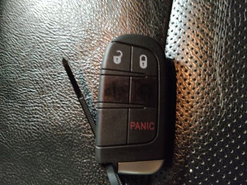 Used 2021 Jeep Compass Limited FWD image 32
