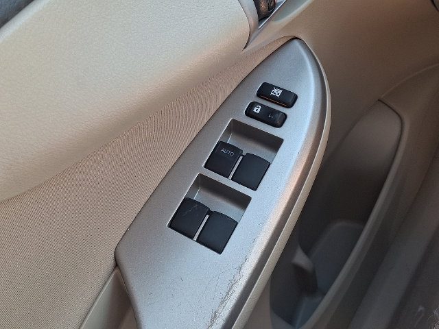 Used 2011 Toyota Corolla LE FWD image 22