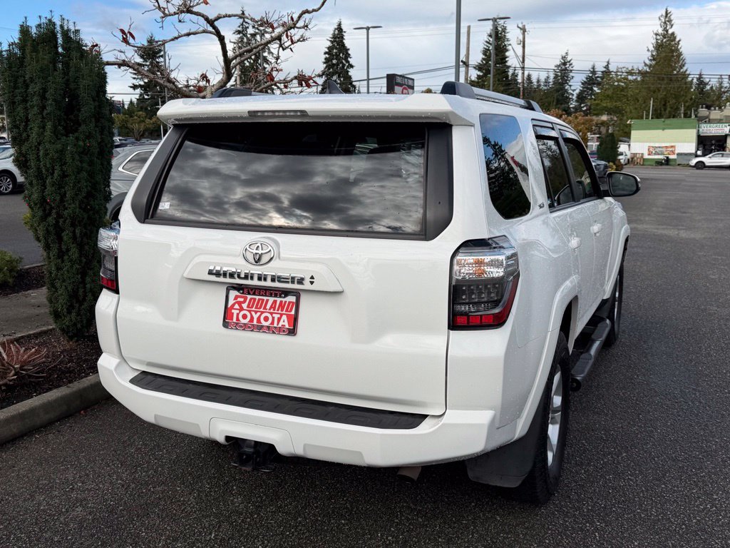 Used 2023 Toyota 4Runner SR5 Premium w/ Moonroof Package AWD/4WD image 7