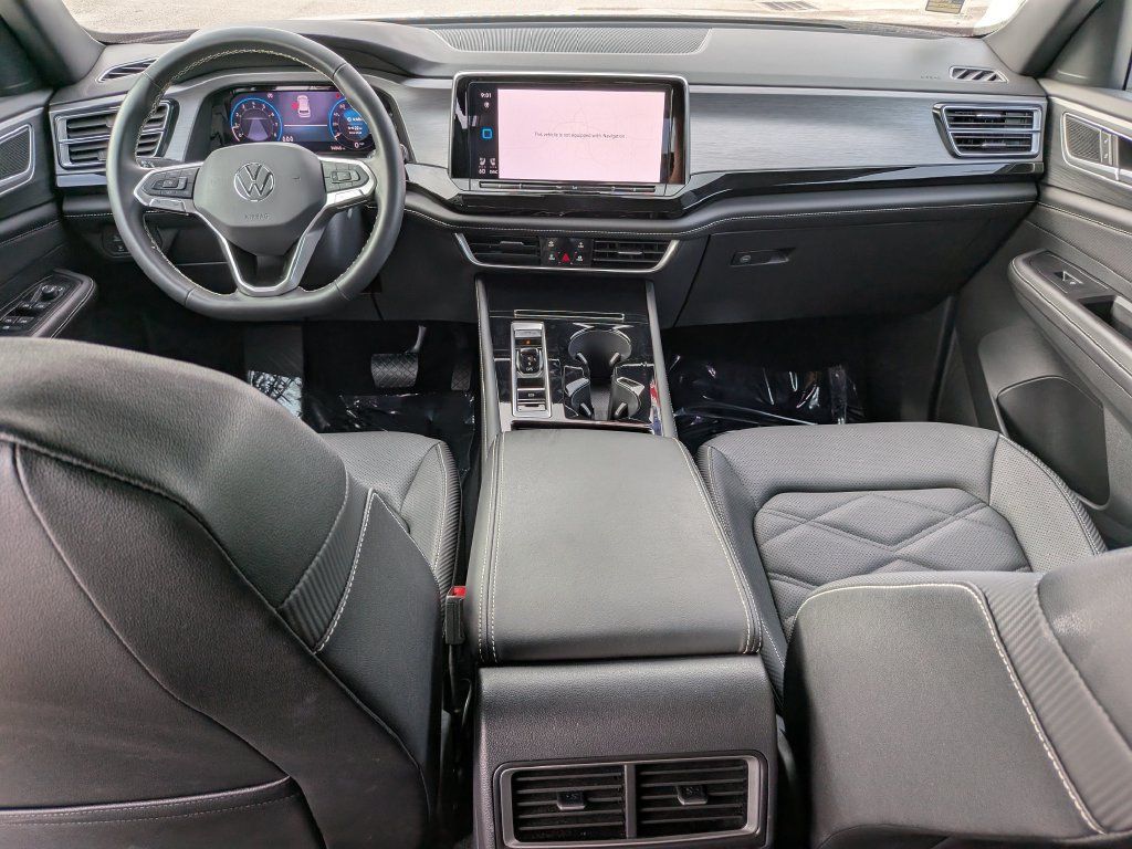 Certified 2026 Volkswagen Atlas Cross Sport SE FWD image 12