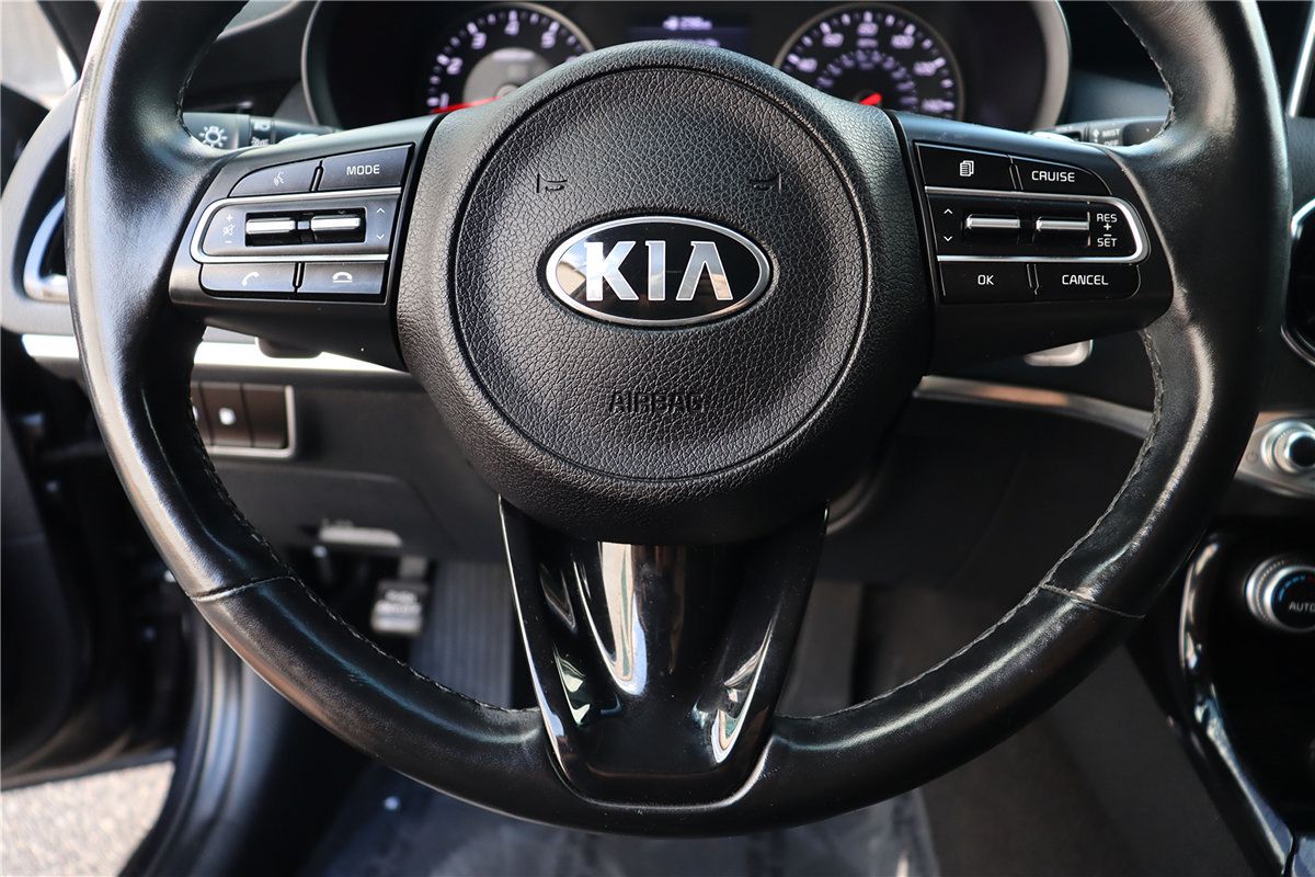 Used 2019 Kia Stinger RWD image 41