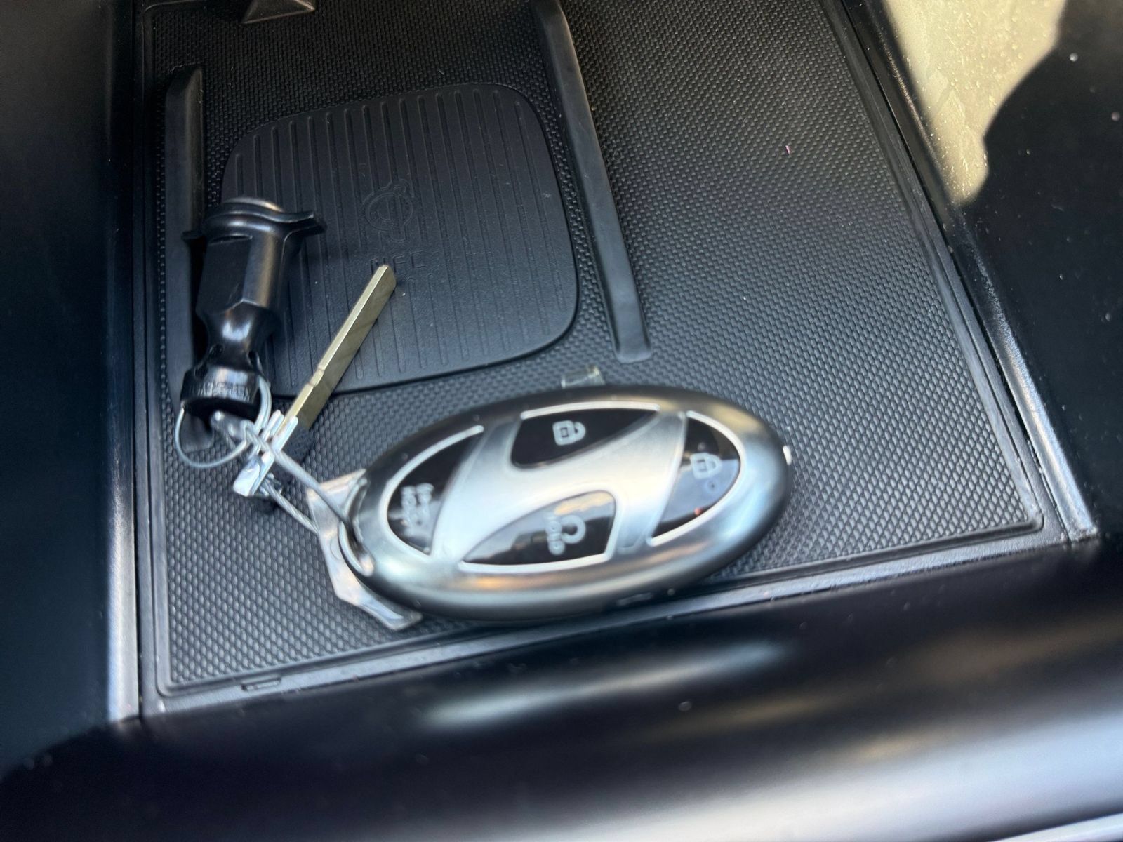 Used 2025 Hyundai Sonata SEL FWD image 20
