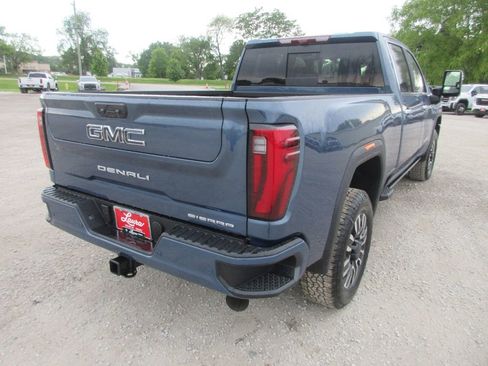 New 2026 GMC Sierra 3500 Denali Ultimate AWD/4WD image 4