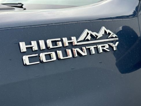 Used 2021 Chevrolet Silverado 3500 High Country image 17