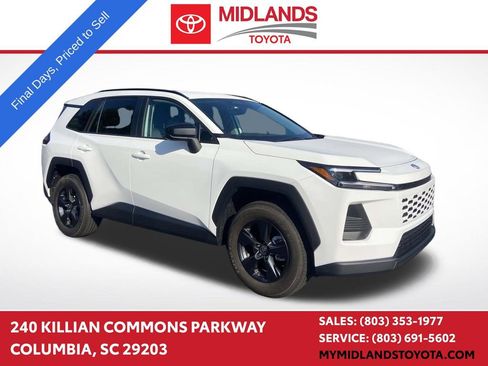 Used 2026 Toyota RAV4 LE AWD/4WD image 1