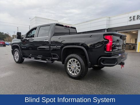 Used 2024 Chevrolet Silverado 2500 LTZ w/ LTZ Plus Package image 6