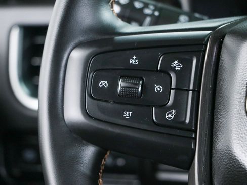 Used 2024 GMC Yukon AT4 AWD/4WD image 14