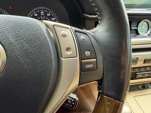 Used 2014 Lexus ES 350 w/ Premium Package FWD image 30