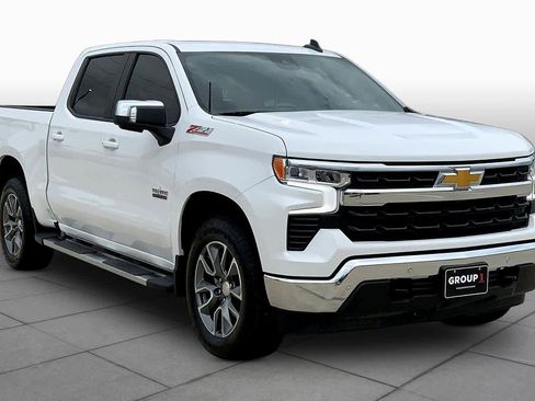 Used 2024 Chevrolet Silverado 1500 LT image 3