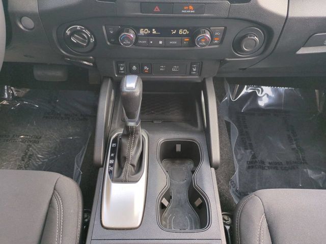 Used 2022 Nissan Frontier SV AWD/4WD image 19