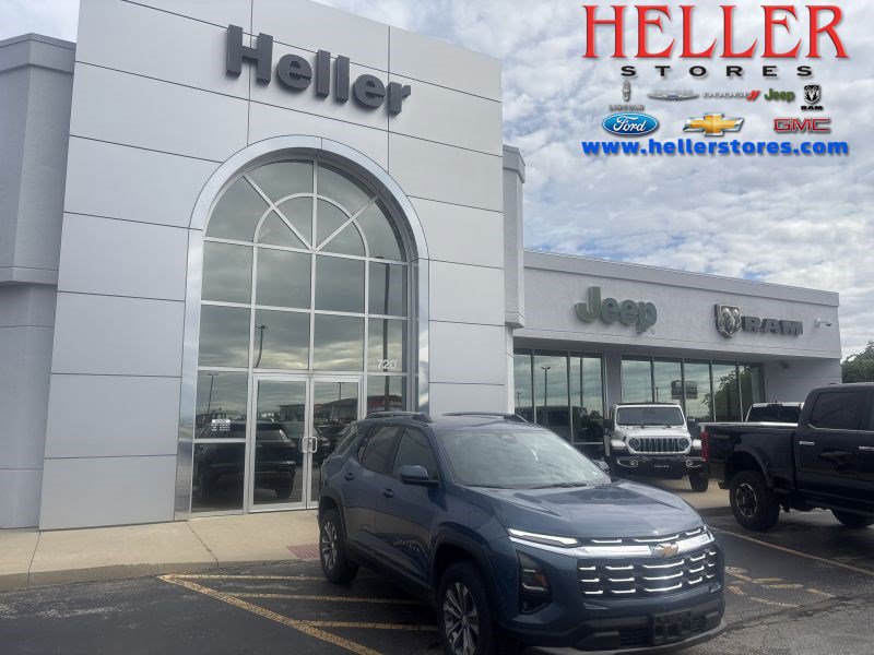 Used 2025 Chevrolet Equinox LT w/ Convenience Package II FWD image 1