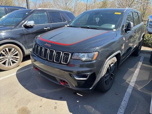 Used 2017 Jeep Grand Cherokee Trailhawk image 1