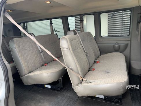 Used 2024 Chevrolet Express 3500 LS RWD image 22