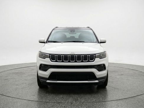 Used 2025 Jeep Compass Limited image 2