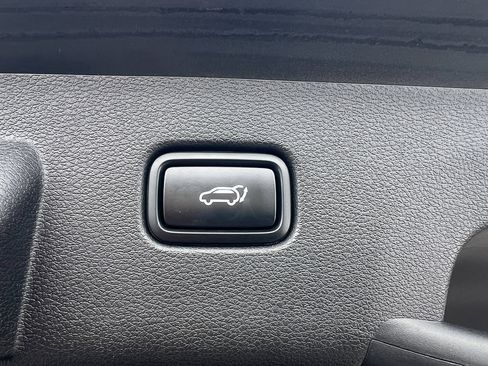 Used 2023 Kia Sportage SX image 8