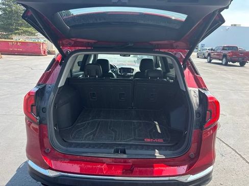 Used 2020 GMC Terrain SLT w/ Preferred Package FWD image 8