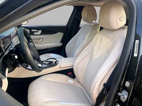 Used 2017 Mercedes-Benz E 300 image 8