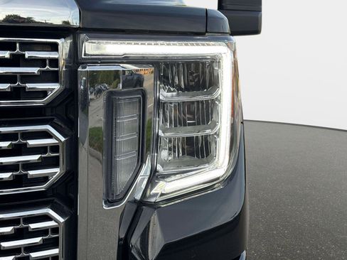 Used 2022 GMC Sierra 2500 Denali image 9