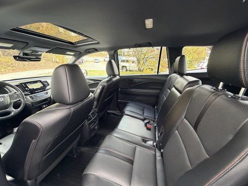 Used 2022 Honda Passport TrailSport image 12