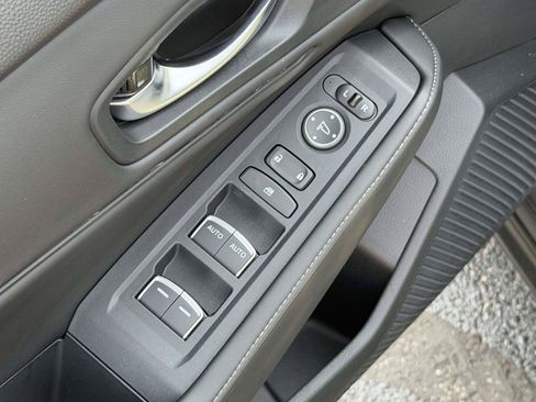 Certified 2025 Honda Accord Sport image 7
