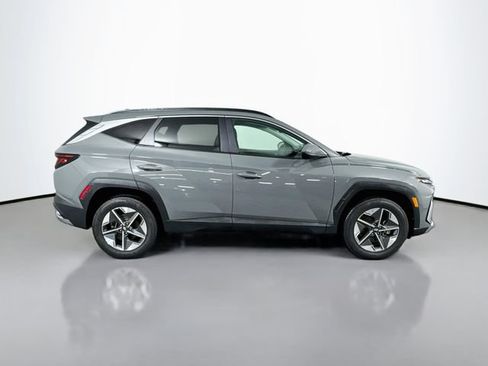 Certified 2025 Hyundai Tucson SEL AWD/4WD image 7