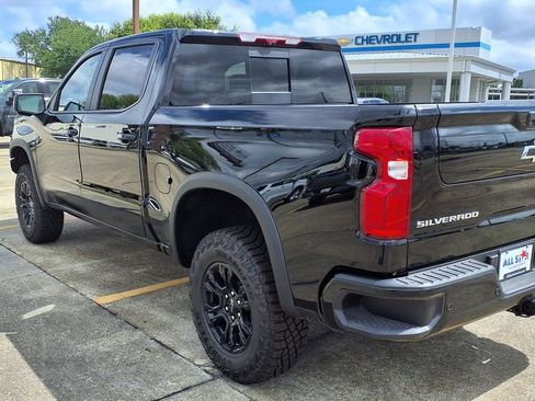 New 2026 Chevrolet Silverado 1500 ZR2 AWD/4WD image 5