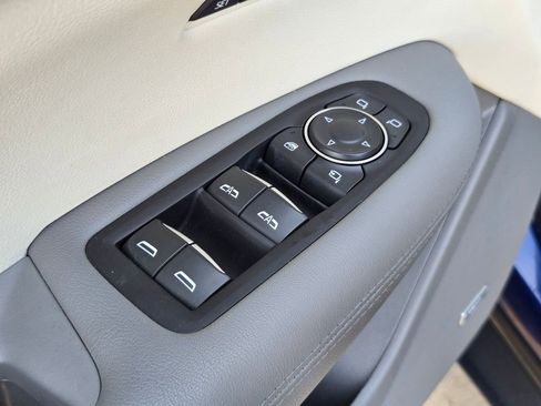 Certified 2023 Cadillac XT5 Premium Luxury image 25