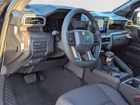 Certified 2025 Toyota Tacoma SR5 AWD/4WD image 3