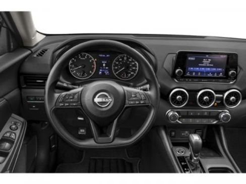 Used 2025 Nissan Sentra S image 10