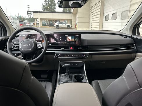 New 2026 Kia Carnival LXS image 15