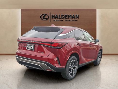 Used 2025 Lexus RX 350h image 4