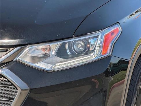 Used 2020 Chevrolet Traverse RS w/ LPO, 'HIT The Road' Package image 9