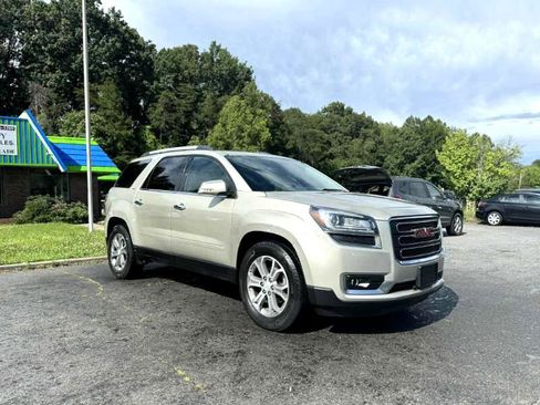Used 2014 GMC Acadia SLT image 3