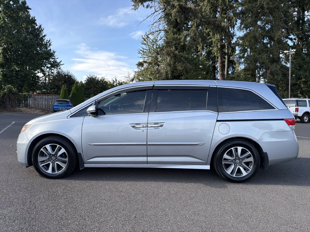 Used 2016 Honda Odyssey Touring image 3